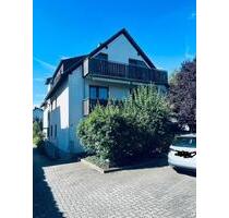 Charmante, lichtdurchflutete 3 ZKB im Herzen von Dudenhofen