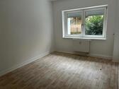 Foto - 3 Zimmer Wohnung im Erdgeschoss -Hochpaterre-