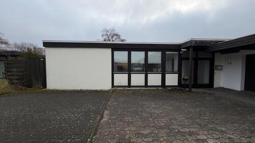 Foto - Bungalow mit Garten für Praxis Büro Agentur Wohnen & Arbeiten