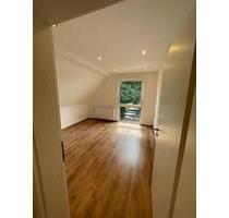 Moderne 2 Zimmer Dachgeschoss Wohnung in Bochum Höntrop Neubau