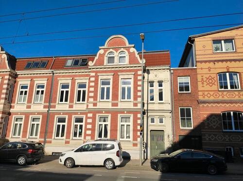 Foto - 4 Raumwohnung mit Balkon, Garten und Garage