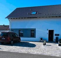 Erdgeschoß-Wohnung - 950,00&nbsp;EUR Kaltmiete, ca.&nbsp; 100,00&nbsp;m&sup2; in Bad Emstal (PLZ: 34308)