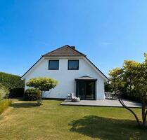Licht, Raum, Design, Architektenhaus in Rellingen, Provisionsfrei
