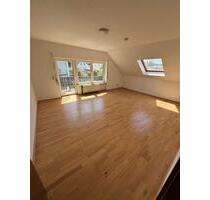 ***Großzügige DG-Wohnung mit Balkon*** - Kyllburg