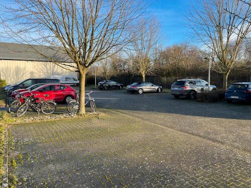 Foto - PKW-Außenstellplatz in Münster Zentrum-Nord