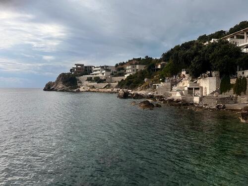 Foto - Haus direkt am Meer in Kruče zu vermieten – Langzeitmiete