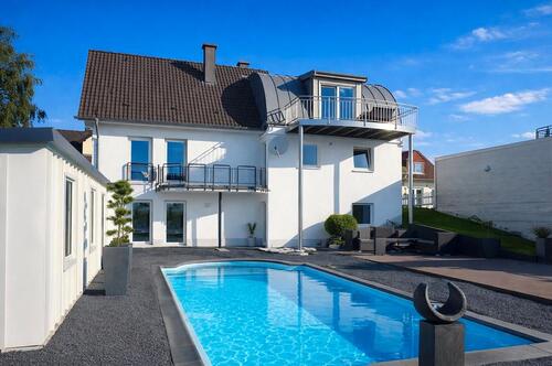 Foto - Haus mit Pool, 100 Km Fernsicht, ohne Courtage