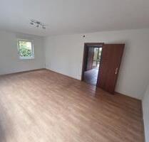 Großes Haus mit 6 Zimmer, Vollkeller und Garten in Norderstedt