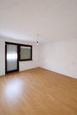 Foto - 5 Zimmer Etagenwohnung zur Miete in Rainau