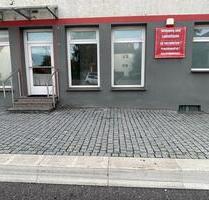Gewerbeeinheit zentral in Heiningen