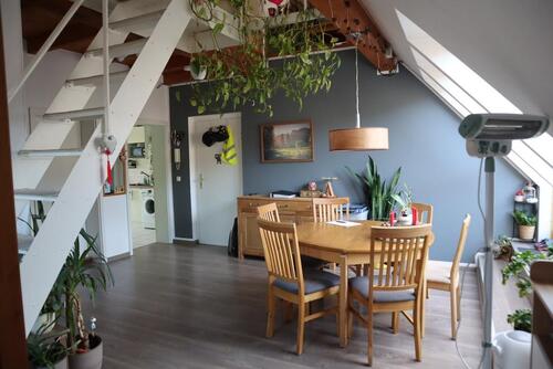 Foto - Helle 80 m² große Maisonette-Wohnung mit zwei Balkonen