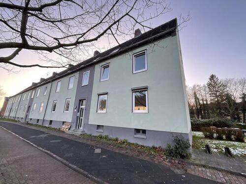 Foto - Modernisierte 3 Zimmerwohnung in zentraler Lage