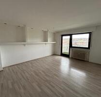 Gemütliche 1-Zimmer-Wohnung mit Balkon und Einbauküche in Aschaffenburg