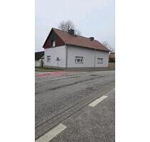 Verkaufe Einfamilienhaus - 75.000,00&nbsp;EUR Kaufpreis, ca.&nbsp; 116,00&nbsp;m&sup2; in Bismark (Altmark) (PLZ: 39629)