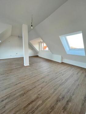 Foto - 3 Zimmer Dachgeschoßwohnung zur Miete in Siegburg