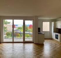 3-Zimmer-Wohnung mit Einbauküche und Balkon - Frankfurt am Main Kalbach