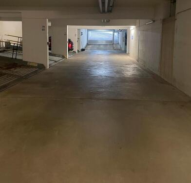 Foto - Tiefgaragenstellplatz - 29,00&nbsp;EUR Miete,