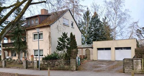 Foto - Mehrfamilienhaus - 300.000,00&nbsp;EUR Kaufpreis, ca.&nbsp; 260,00&nbsp;m&sup2;