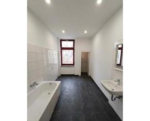 Renovierungsprojekt: 5-Zimmer-Wohnung 110 QM in Chemnitz Zentrum