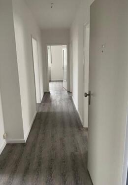 Foto - Modernisierte 3-Zimmer-Wohnung in Erlangen Frauenaurach ***Besichtigung: Dienstag, 31.03.2026 um 16:00 Uhr***