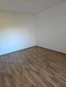 Foto - 150²m Wohnung ab 01.05 - 900,00&nbsp;EUR Kaltmiete, ca.&nbsp; 150,00&nbsp;m&sup2;