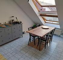 Besondere 2,5-Zi.-Maisonetten-Whg., zentral, möbl., mit Stellpl. - Stuttgart Feuerbach