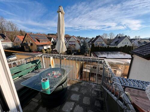 Foto - Dachwohnung nähe Don Bosco - 650,00&nbsp;EUR Kaltmiete, ca.&nbsp; 65,00&nbsp;m&sup2;