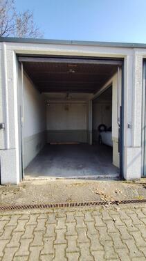 Foto - Hohe Große Garage zu vermieten 2,7 x 2,5 x 5,5 m (H x B x T)
