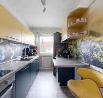 Lichtdurchflutete 3-Zimmer-Wohnung mit Einbauküche in ruhiger Lag - Lützen