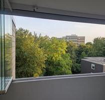Provisionsfreie, helle 3-Zimmer-Dachgeschosswohnung mit verglaste - Braunschweig Timmerlah-Geitelde-Stiddien