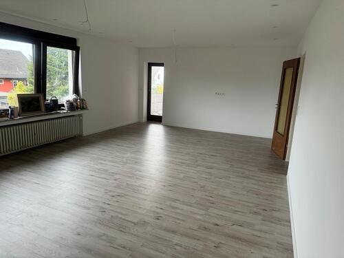 Foto - 4 Zimmer Wohnung 100qm2 mit Balkon sofort Verfügbar