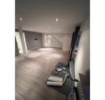 Helle 2 Zimmer Dachgeschosswohnung - Wuppertal Dornap