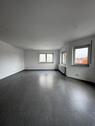 Foto - Frisch renovierte 4-Zimmer-Wohnung mit 2 Balkonen und Stellplatz