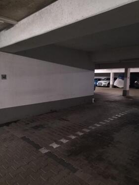 Foto - Tiefgaragenstellplatz in Germering – zentral – 80€ mtl.