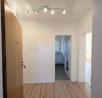 Erstbezug nach Modernisierung - Lichtdurchflutete 2-Zimmer-Wohnung - Schömberg