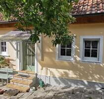 Kleines, saniertes Bauernhaus mit Garten und Nebengebäude - Burgpreppach
