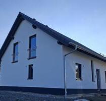 Neubau-Erstbezug! Moderne 3-Zimmer-Wohnung mit Einbauküche - Oberschönegg