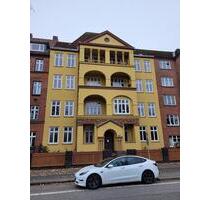 Schöne 2-Zimmer-Wohnung mit Einbauküche am Südfriedhof - Kiel