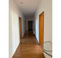 Grosse und helle 5 Raum Wohnung - WG geeignet - Erfurt
