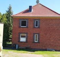 Wohnhaus mit 2 Wohnungen - 295.000,00&nbsp;EUR Kaufpreis, ca.&nbsp; 140,00&nbsp;m&sup2; in Plau am See (PLZ: 19395)