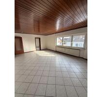 4,5 ZKB Wohnung in Hemsbach - 1.300,00&nbsp;EUR Kaltmiete, ca.&nbsp; 120,00&nbsp;m&sup2; in Hemsbach (PLZ: 69502)