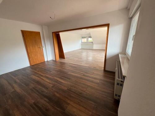 Foto - Schöne 4 Zimmer Wohnung mit Stellplatz und Keller