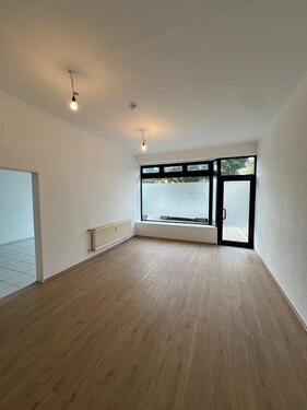 Foto - Arbeiten, wohnen, parken: alles auf 210 m² Erdgeschoss!