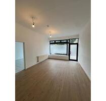 Arbeiten, wohnen, parken: alles auf 210 m² Erdgeschoss! - Ratingen Lintorf