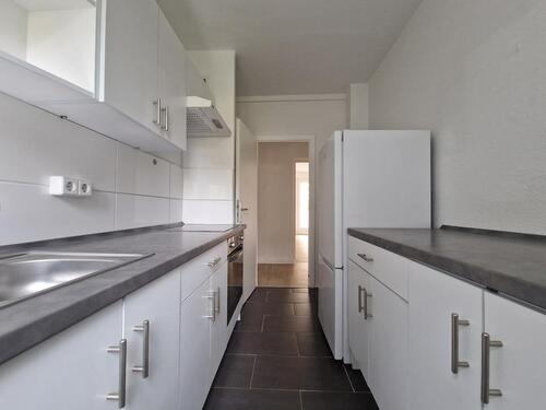 Foto - Winterlicher Neuanfang: Familienwohnung mit Einbauküche im Erdgeschoss !