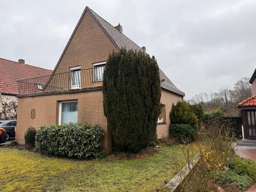 Foto - Freistehendes Haus mit viel Potenzial zu verkaufen