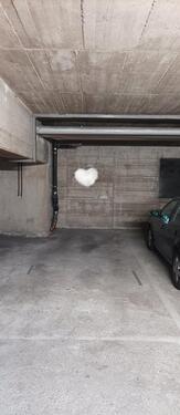 Foto - Tiefgaragenstellplatz zu vermieten
