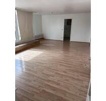 Helle 4 ZKB Wohnung mit großer Terrasse- zentrale Lage SB - Saarbrücken Malstatt