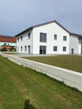 Foto - 8 Zimmer Einfamilienhaus zur Miete in Pfakofen