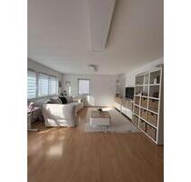 Großzügige 4-Zimmer-Wohnung in zentraler Lage von Giengen a. d. Brenz mit Carport - Giengen an der Brenz